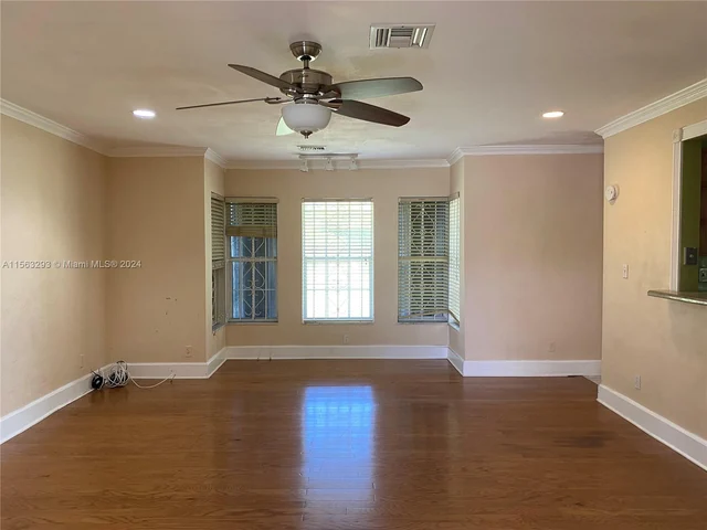 10820 SW 154th St, Miami FL 33157