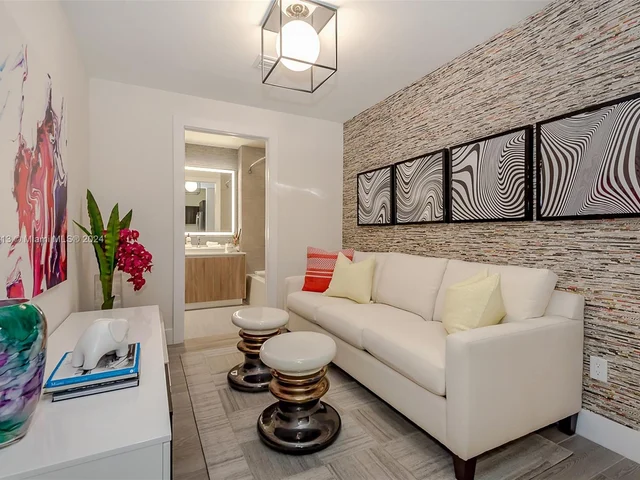 2960 NE 207th St # 606, Aventura FL 33180