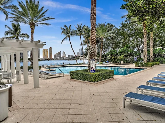 3255 NE 184th St # 12201, Aventura FL 33160