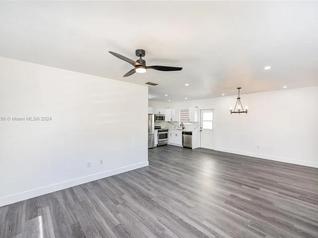 1706 S Le Jeune Rd, Coral Gables FL 33134