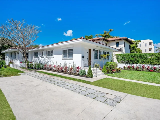 1706 S Le Jeune Rd, Coral Gables FL 33134