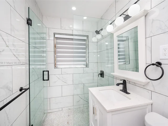 1706 S Le Jeune Rd, Coral Gables FL 33134