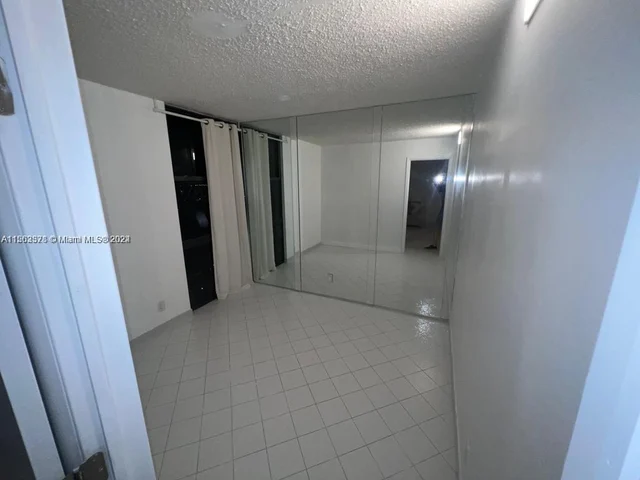 20335 W Country Club Dr # 2501, Aventura FL 33180