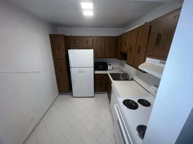 20335 W Country Club Dr # 2501, Aventura FL 33180