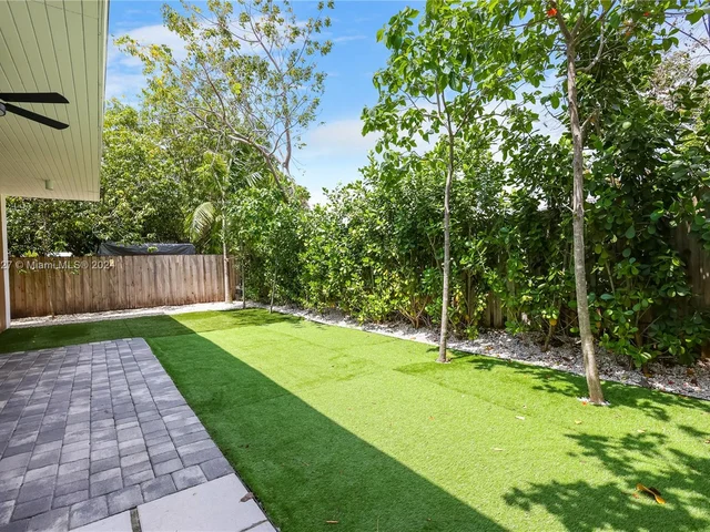 3063 SW 17th St # 3063, Miami FL 33145