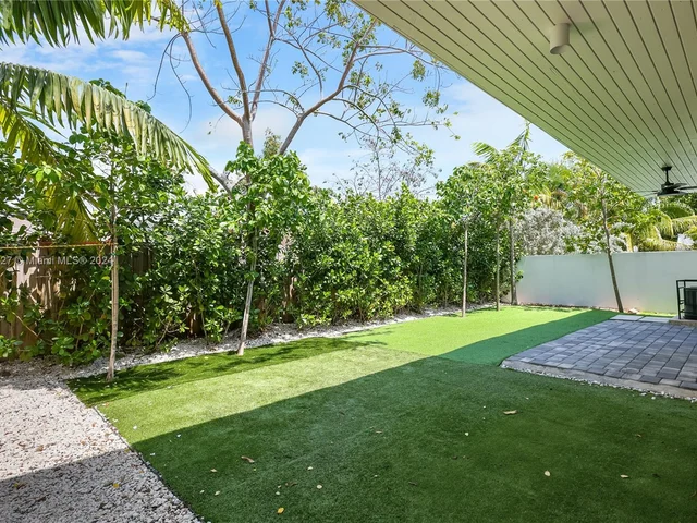 3063 SW 17th St # 3063, Miami FL 33145