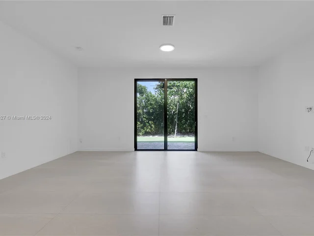 3063 SW 17th St # 3063, Miami FL 33145