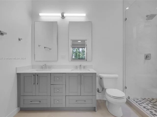 3063 SW 17th St # 3063, Miami FL 33145