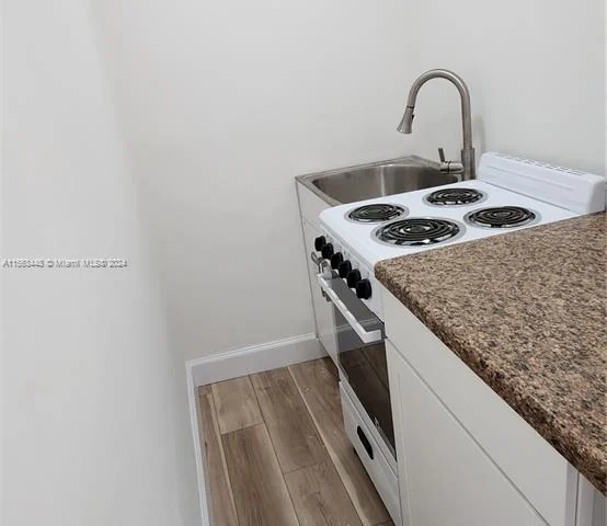 17750 NE 19th Ave, North Miami Beach FL 33162