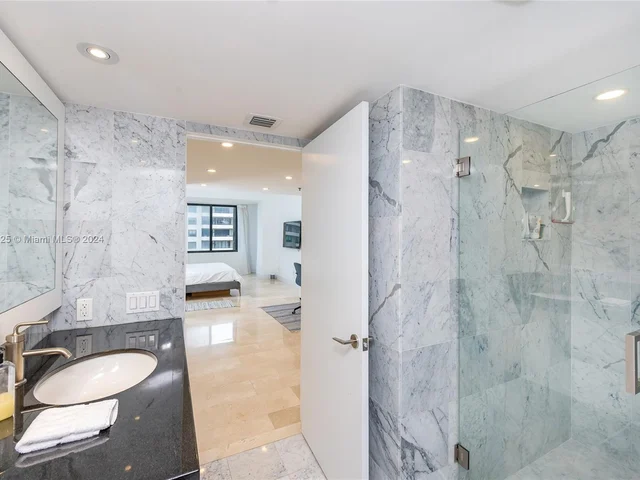 201 Crandon Blvd # 724, Key Biscayne FL 33149