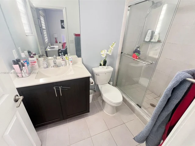 10598 W 32nd Ln # 10598, Hialeah FL 33018