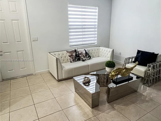 10598 W 32nd Ln # 10598, Hialeah FL 33018