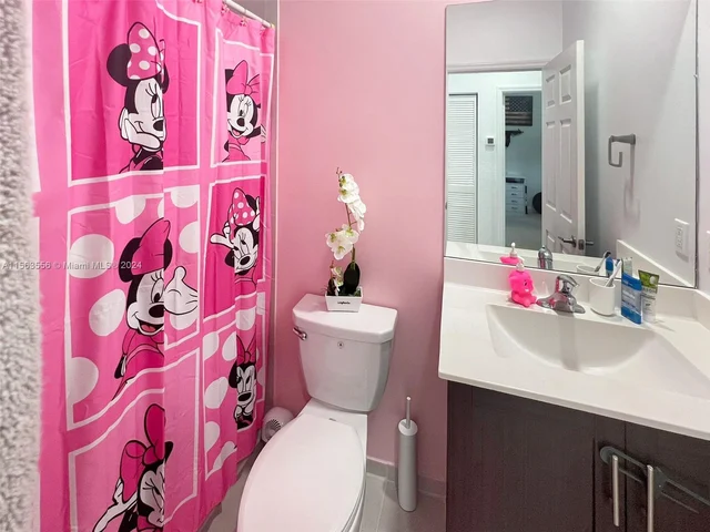 10598 W 32nd Ln # 10598, Hialeah FL 33018