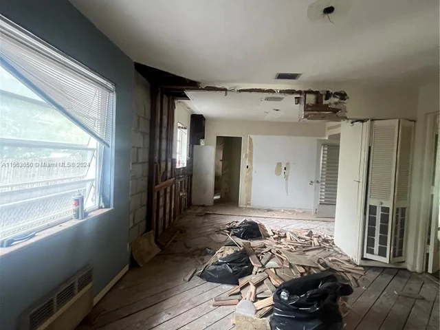 531 NE 55th Ter, Miami FL 33137