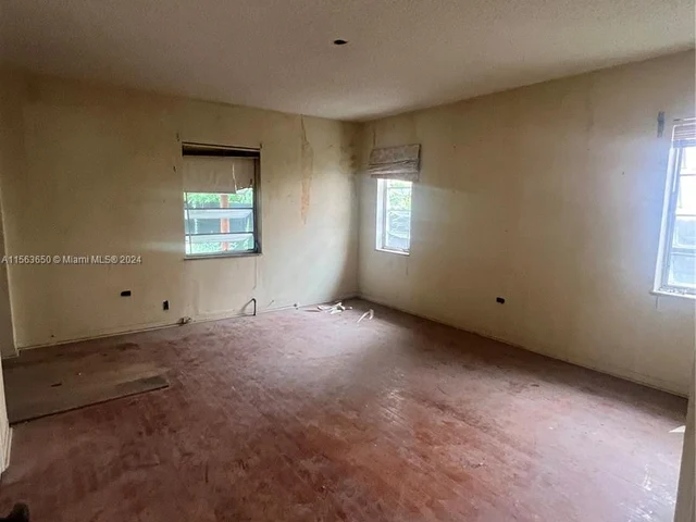 531 NE 55th Ter, Miami FL 33137