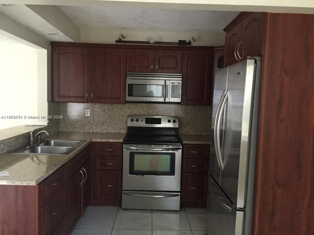 486 NE 210th Cir Ter # 29, Miami FL 33179