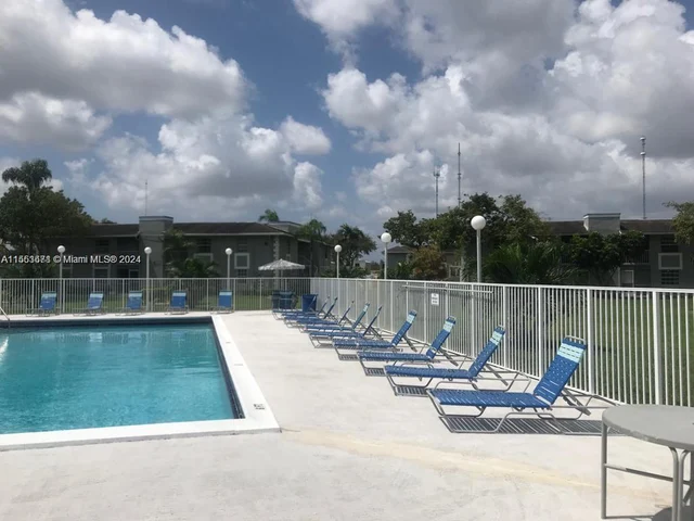 486 NE 210th Cir Ter # 29, Miami FL 33179