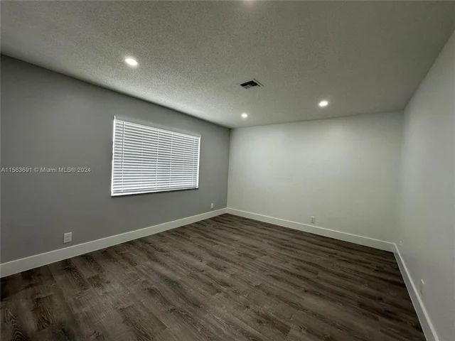 899 NE 15th Street # 2, Fort Lauderdale FL 33304