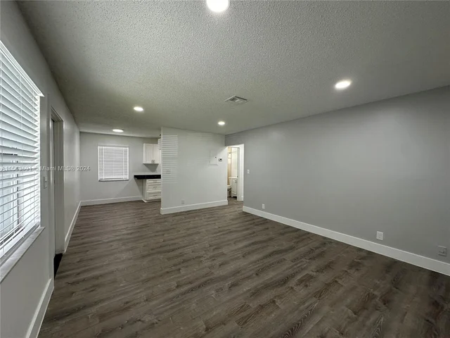 899 NE 15th Street # 2, Fort Lauderdale FL 33304