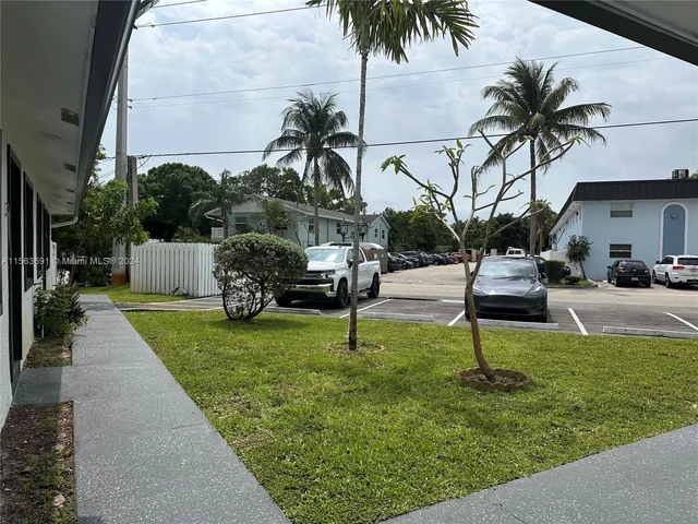 899 NE 15th Street # 2, Fort Lauderdale FL 33304