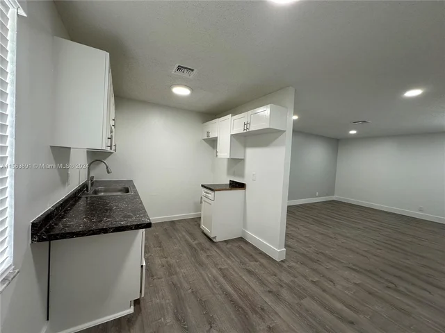 899 NE 15th Street # 2, Fort Lauderdale FL 33304