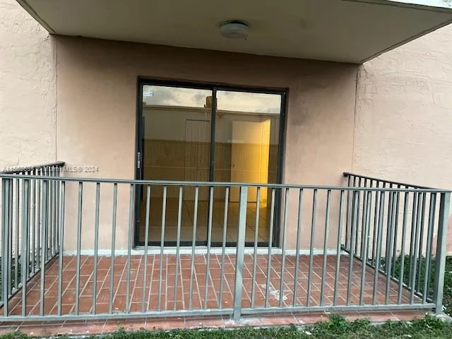 5825 W 25th Ct # 112, Hialeah FL 33016