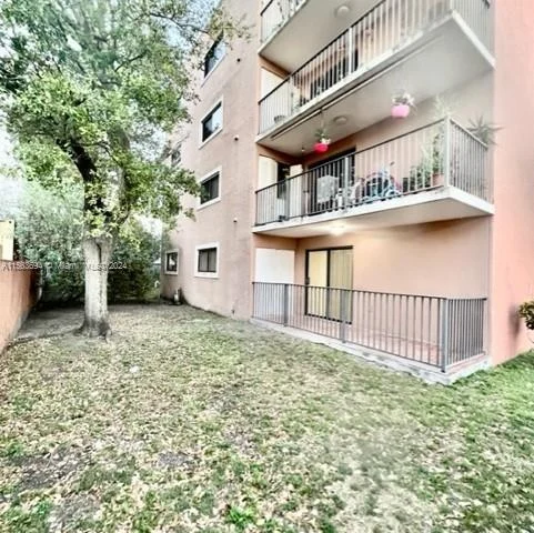 5825 W 25th Ct # 112, Hialeah FL 33016