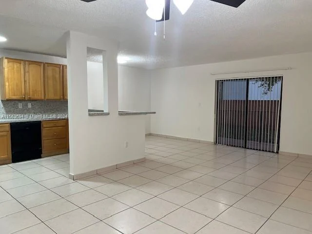 5825 W 25th Ct # 112, Hialeah FL 33016