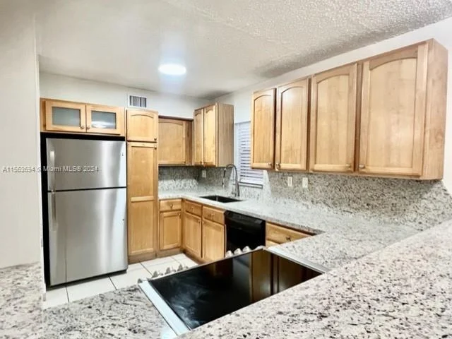 5825 W 25th Ct # 112, Hialeah FL 33016