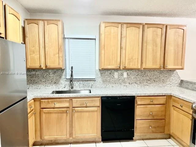 5825 W 25th Ct # 112, Hialeah FL 33016