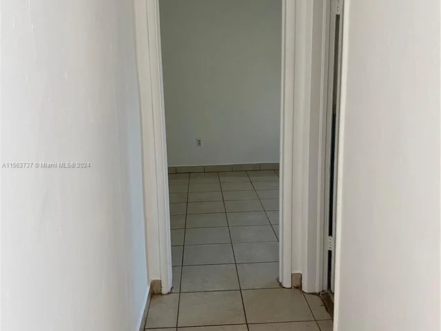 100 NW 16th Ave # 4, Miami FL 33125