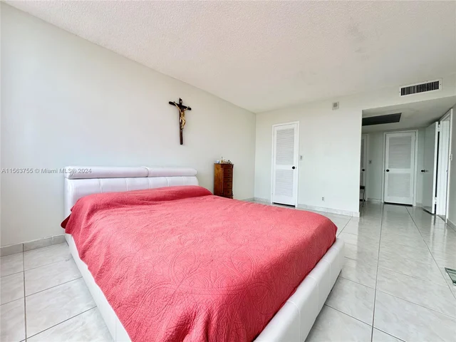 2030 S Ocean Dr # 2008, Hallandale Beach FL 33009