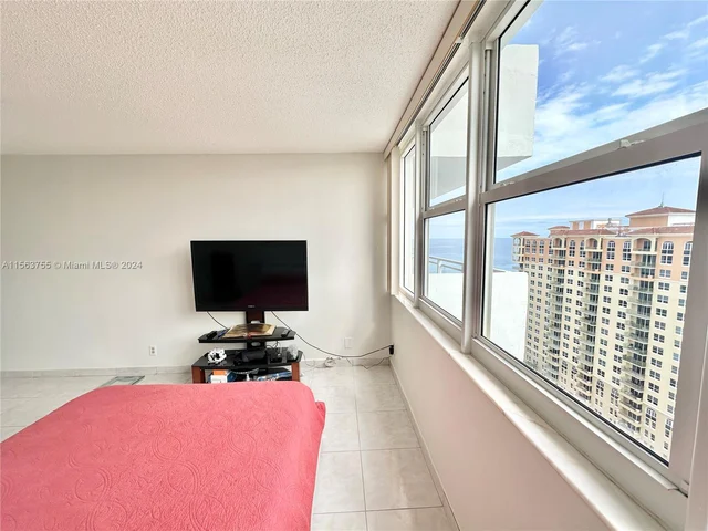 2030 S Ocean Dr # 2008, Hallandale Beach FL 33009