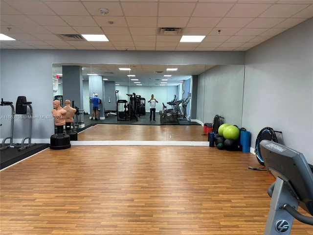 2030 S Ocean Dr # 2008, Hallandale Beach FL 33009