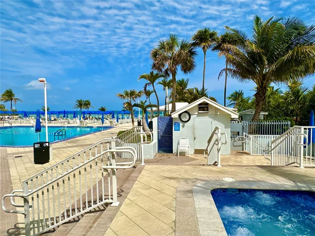 2030 S Ocean Dr # 2008, Hallandale Beach FL 33009