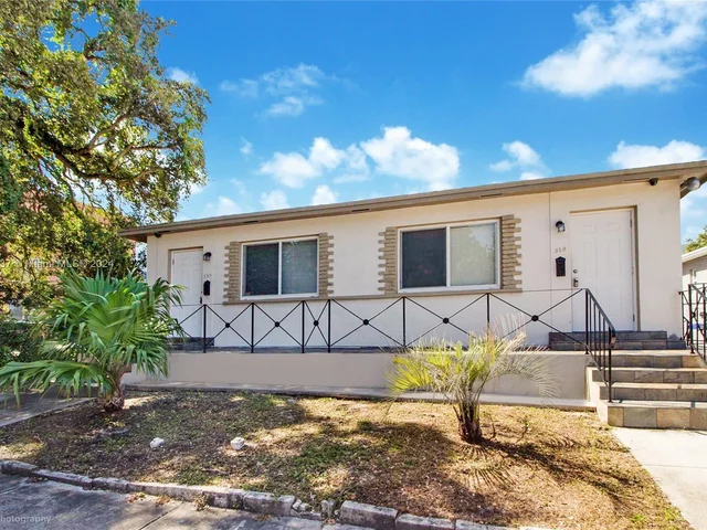 518 SW 7th Ave # 520, Miami FL 33130