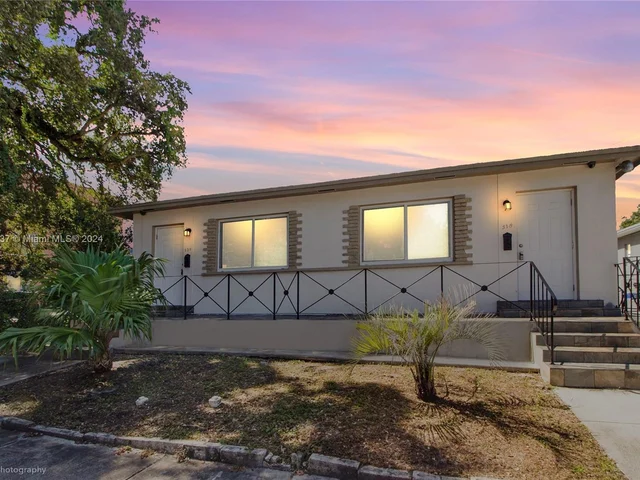 518 SW 7th Ave # 520, Miami FL 33130