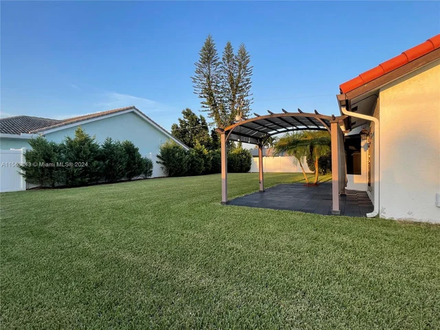 499 Hopalong Ln, Boca Raton FL 33487