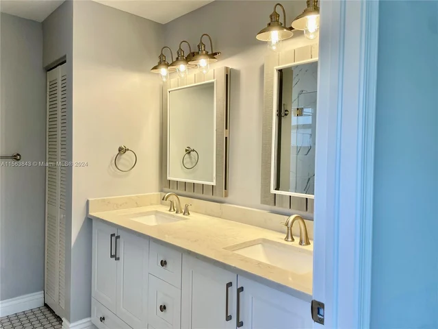 499 Hopalong Ln, Boca Raton FL 33487