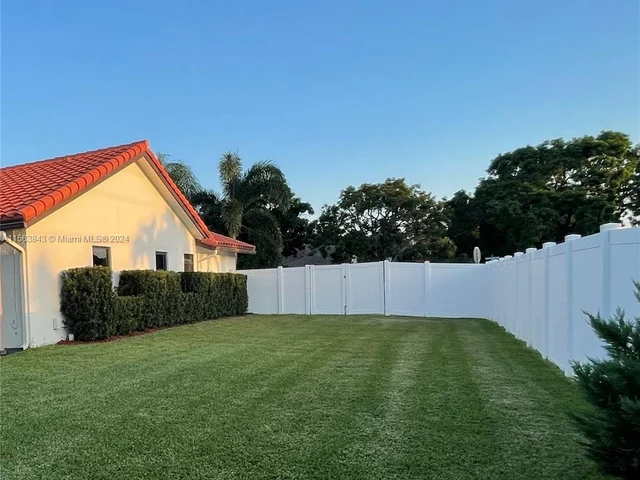499 Hopalong Ln, Boca Raton FL 33487