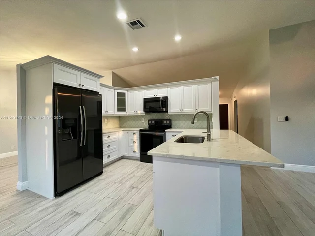 499 Hopalong Ln, Boca Raton FL 33487