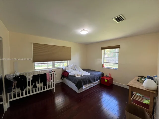 436 NE 108th St, Miami FL 33161