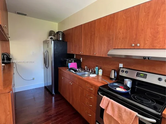 436 NE 108th St, Miami FL 33161