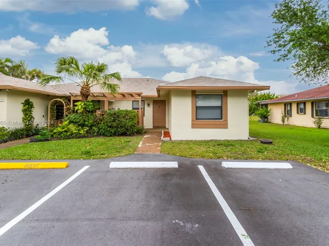 10935 NW 29th Ct, Sunrise FL 33322