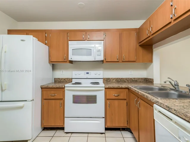 10935 NW 29th Ct, Sunrise FL 33322