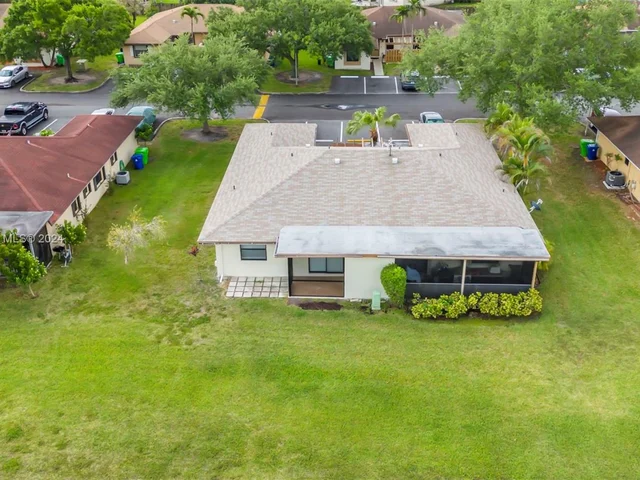 10935 NW 29th Ct, Sunrise FL 33322