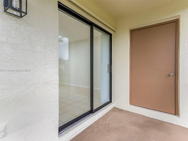 10935 NW 29th Ct, Sunrise FL 33322