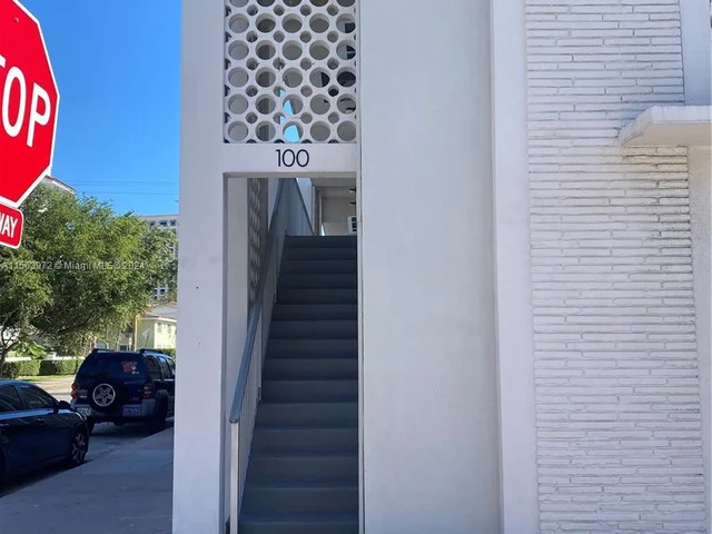 100 Madeira Ave # 5, Coral Gables FL 33134