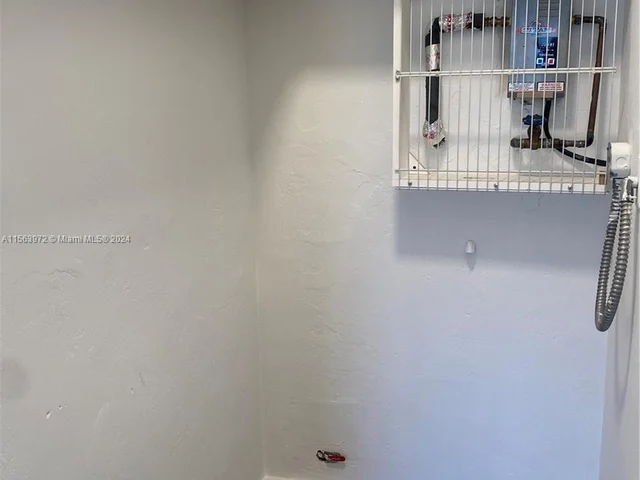 100 Madeira Ave # 5, Coral Gables FL 33134