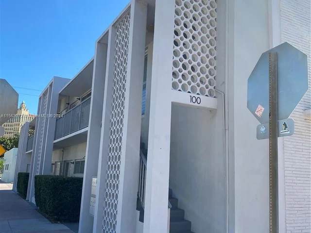 100 Madeira Ave # 5, Coral Gables FL 33134